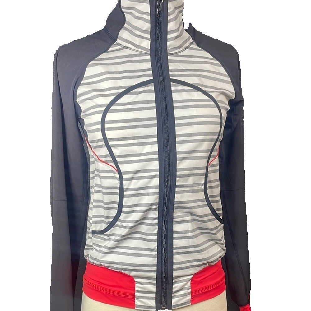 Lululemon Athletica Gray and Black Ski‎ Jacket Size S